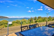 Alfresco dining over looking the Ocean!